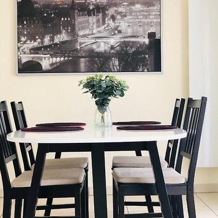 Beautiful Apartment Near Geneva Saint-Julien-en-Genevois Luaran gambar