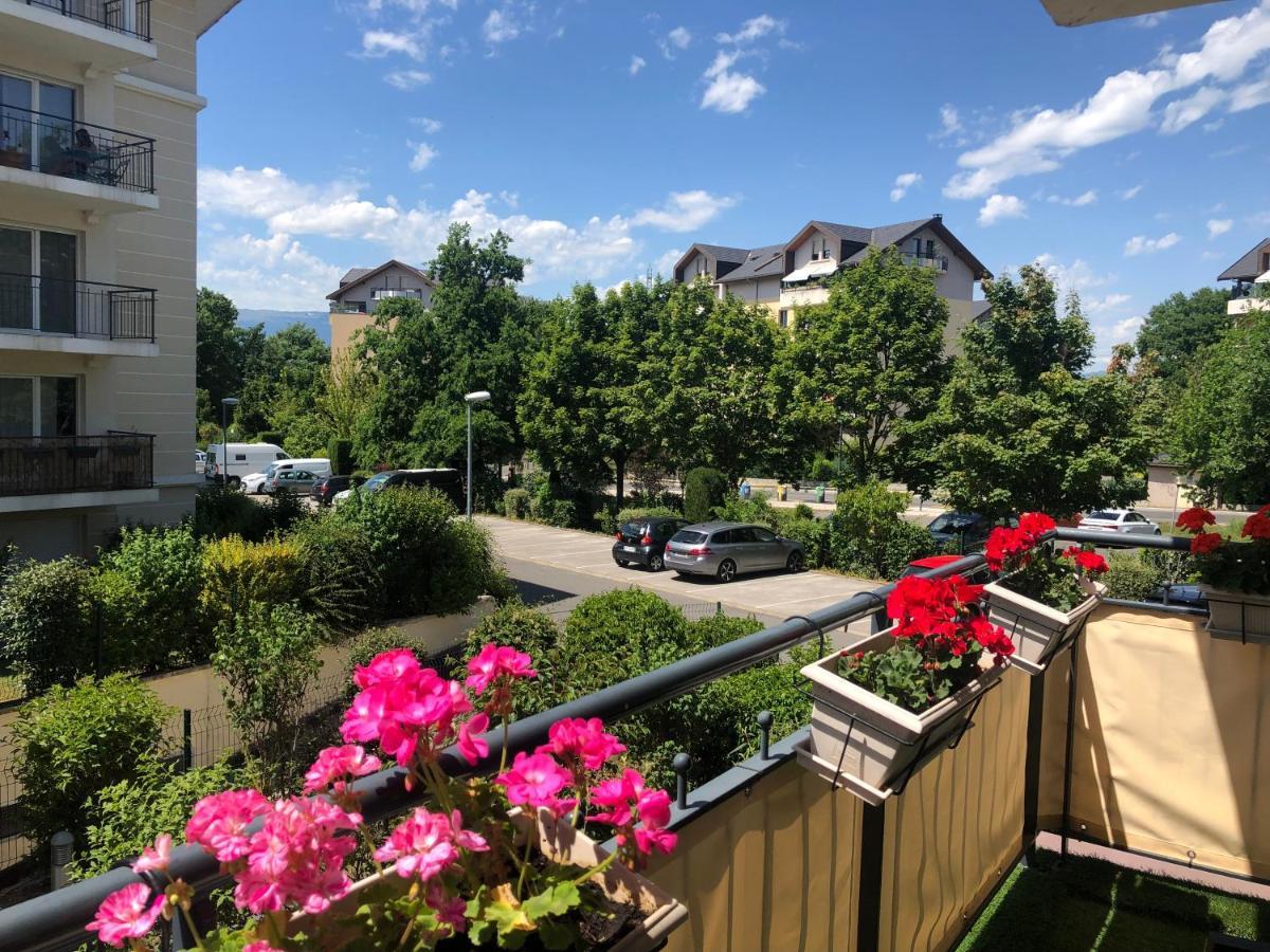 Beautiful Apartment Near Geneva Saint-Julien-en-Genevois Luaran gambar