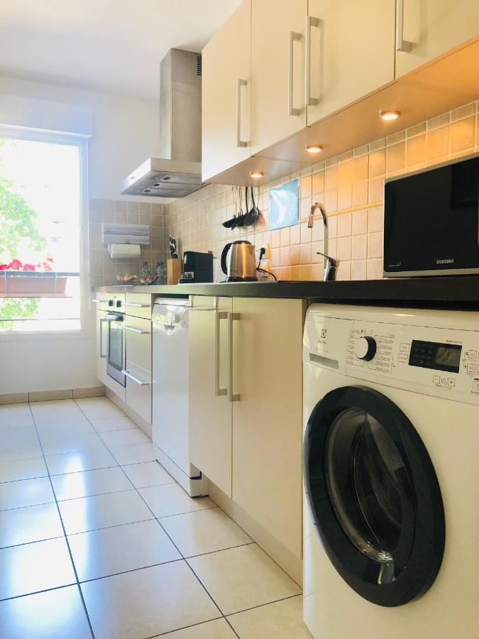 Beautiful Apartment Near Geneva Saint-Julien-en-Genevois Luaran gambar