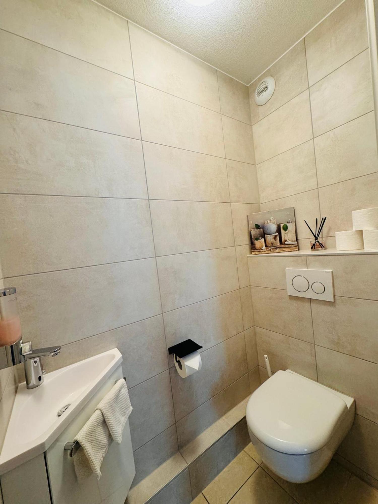 Beautiful Apartment Near Geneva Saint-Julien-en-Genevois Luaran gambar