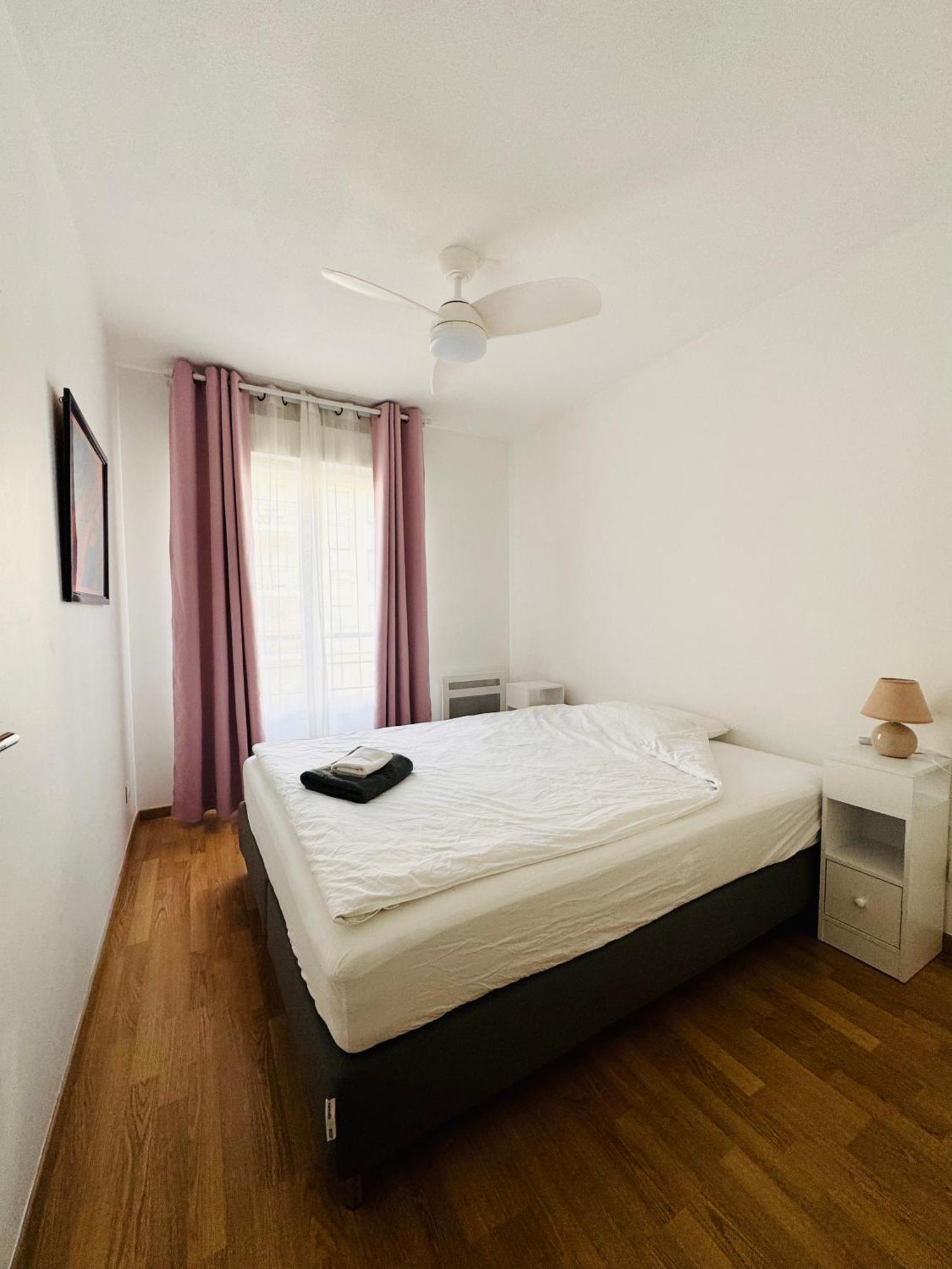 Beautiful Apartment Near Geneva Saint-Julien-en-Genevois Luaran gambar