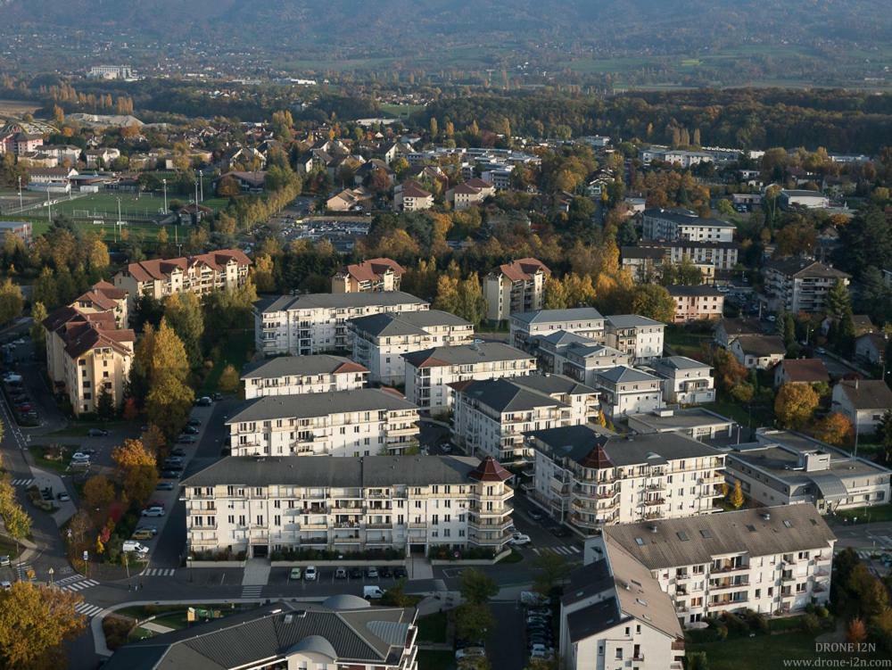 Beautiful Apartment Near Geneva Saint-Julien-en-Genevois Luaran gambar